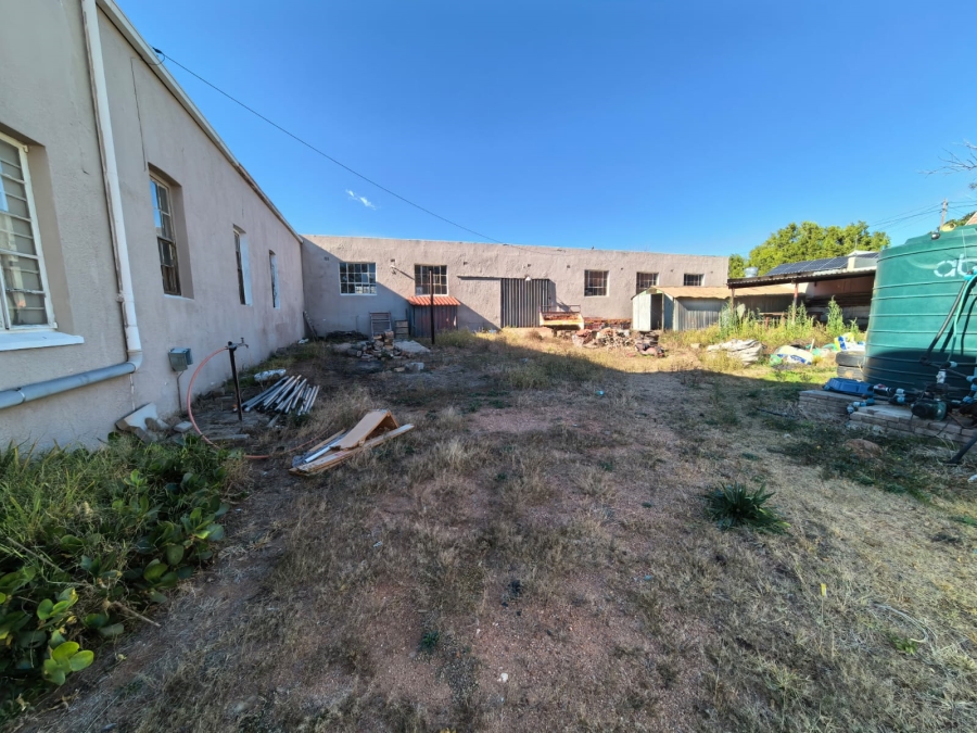 6 Bedroom Property for Sale in Parys Free State